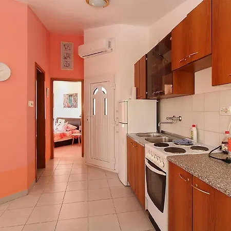 Apartment Fuer 4 Personen Ca 38 Qm In Liznjan, Istrien Suedkueste Von Istrien *